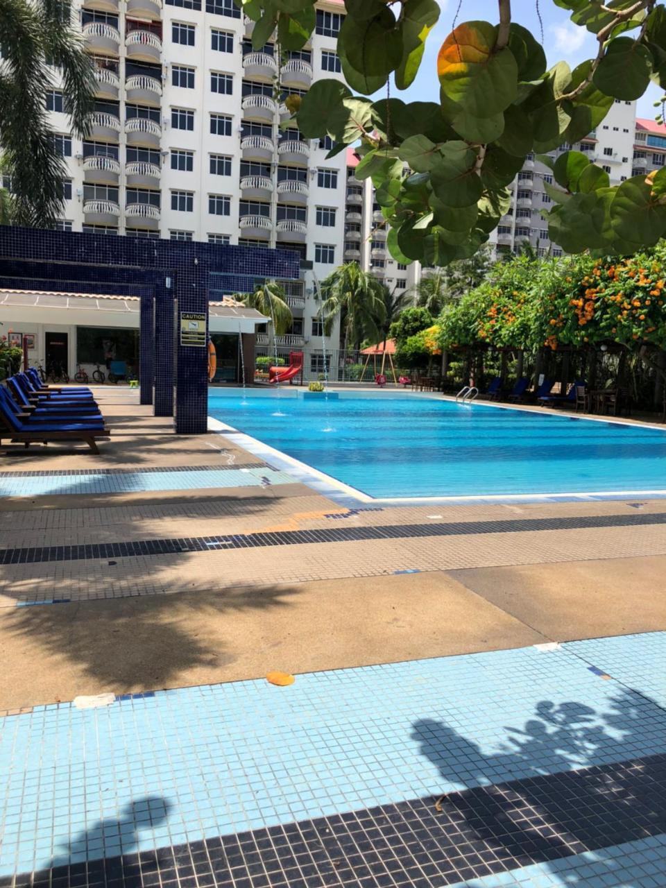 Private Water Chalet Port Dickson Extérieur photo