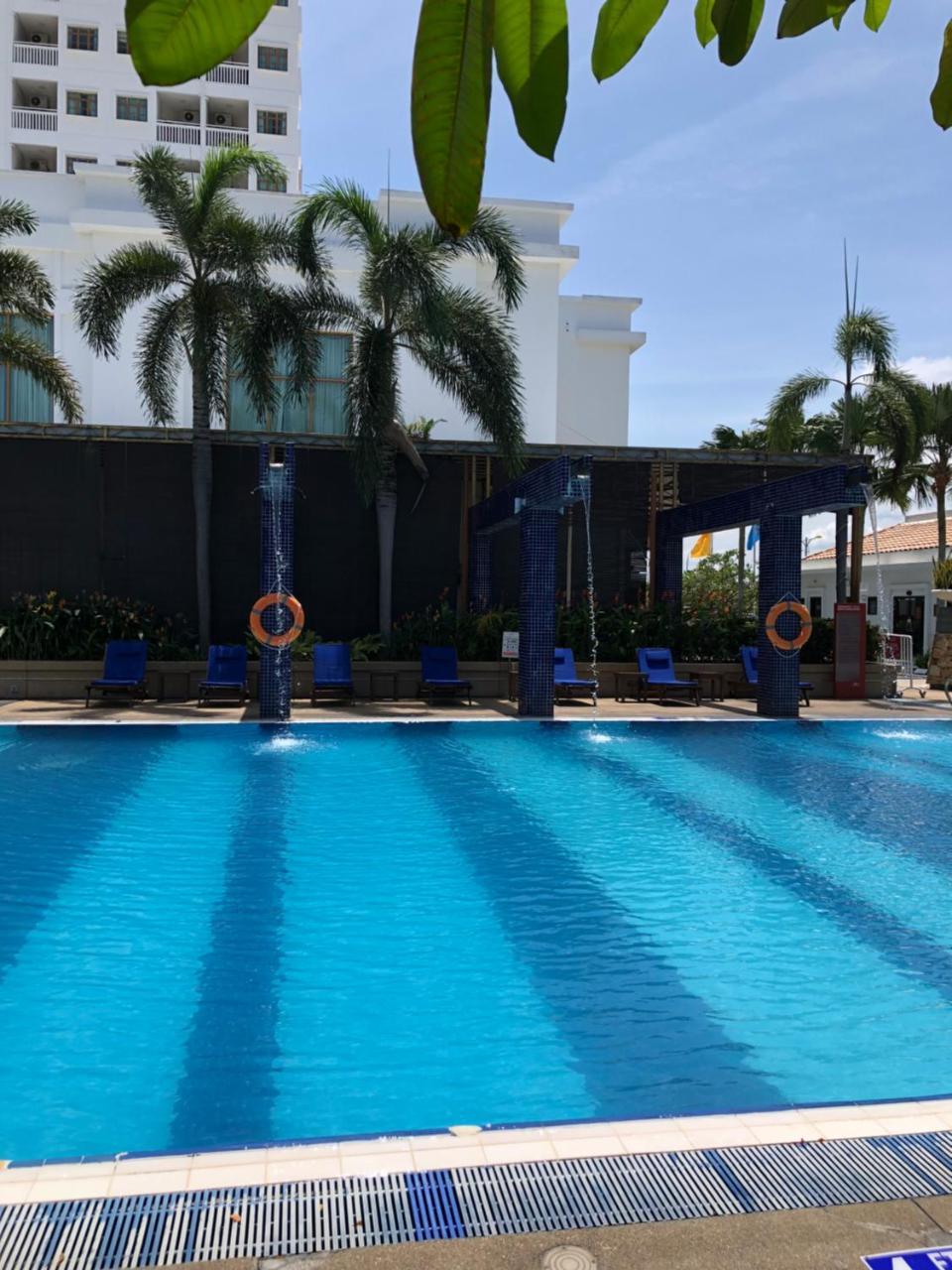 Private Water Chalet Port Dickson Extérieur photo