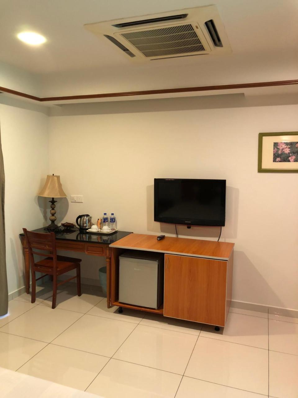 Private Water Chalet Port Dickson Extérieur photo